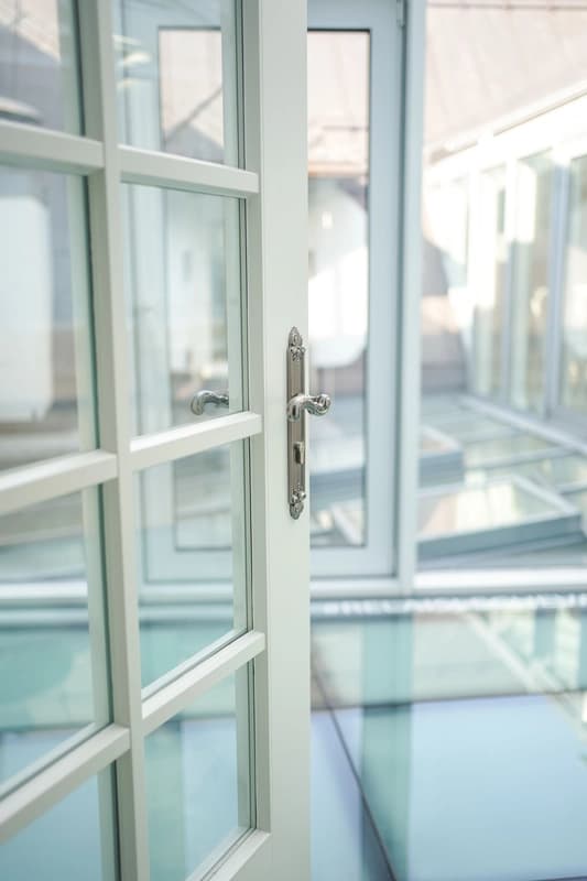 Porte vitrée à remplacer après un sinistre